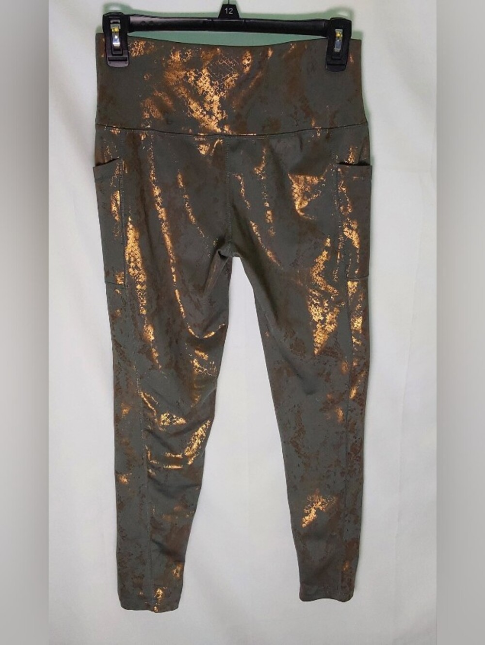 Metallic Gold Snake-Foil Accent Gray Activewear Legging w/Pockets - Picture 2 of 7